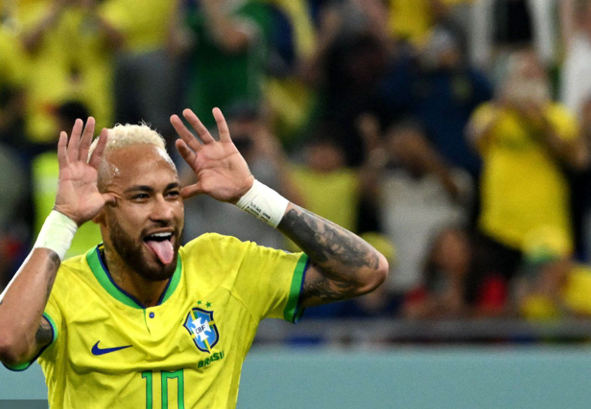 蒂亚戈&middot;席尔瓦社媒晒照引热议：内马尔转会弗鲁米嫩塞猜想升温