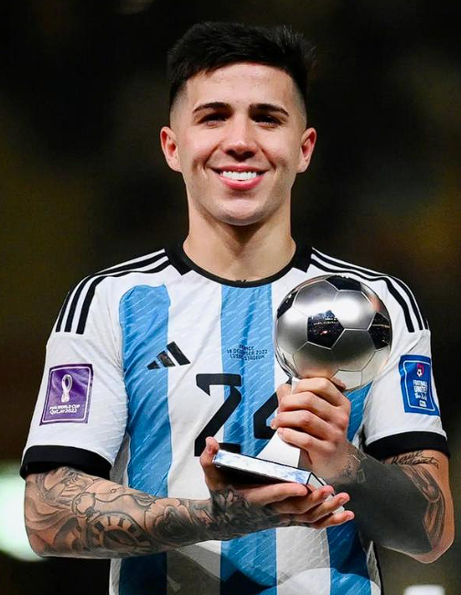 阿根廷友谊赛胜毛里塔尼亚：恩佐谈赛场体验、队友伤情与世界杯展